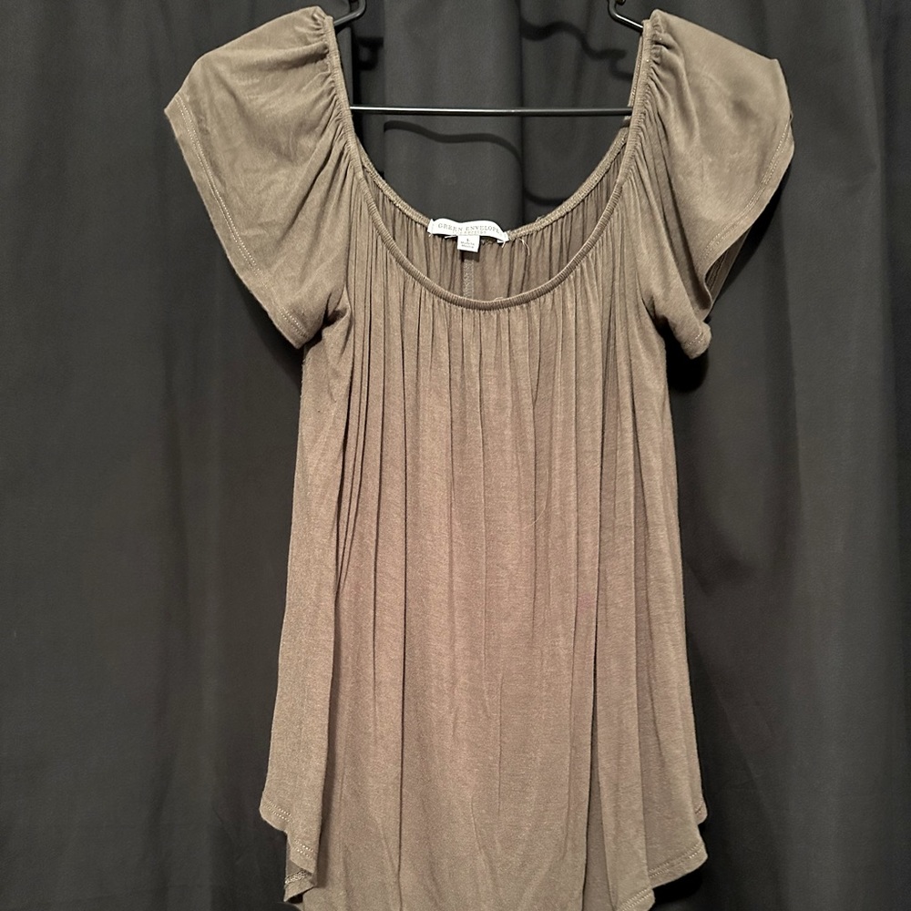Forest green off the shoulder shirt
